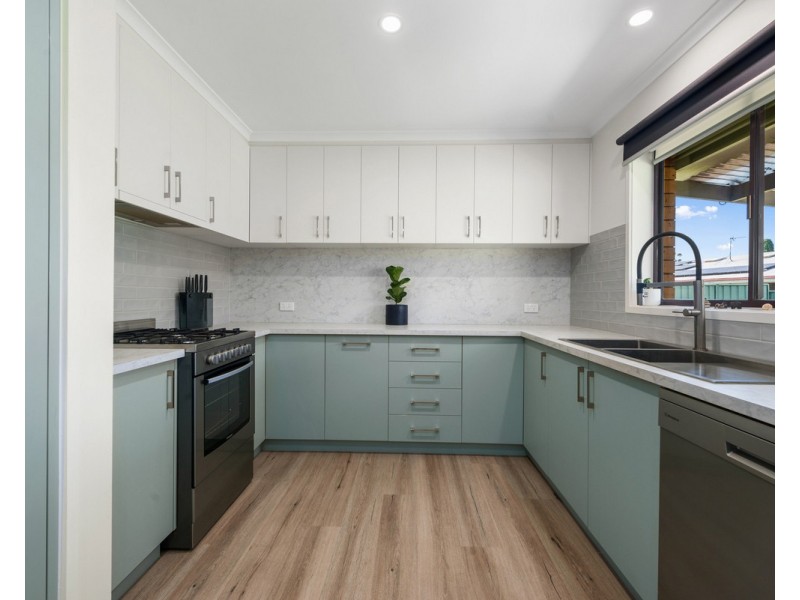 6 Birch Place, Sale VIC 3850