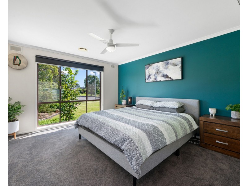 6 Birch Place, Sale VIC 3850