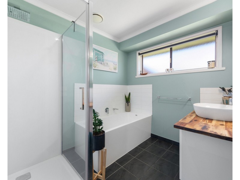 6 Birch Place, Sale VIC 3850