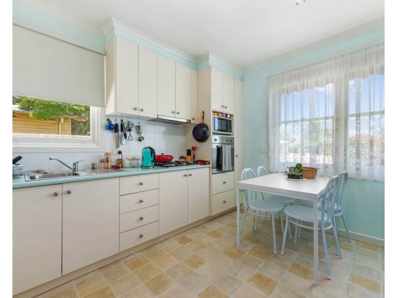 4 Cherry Place, Sale VIC 3850