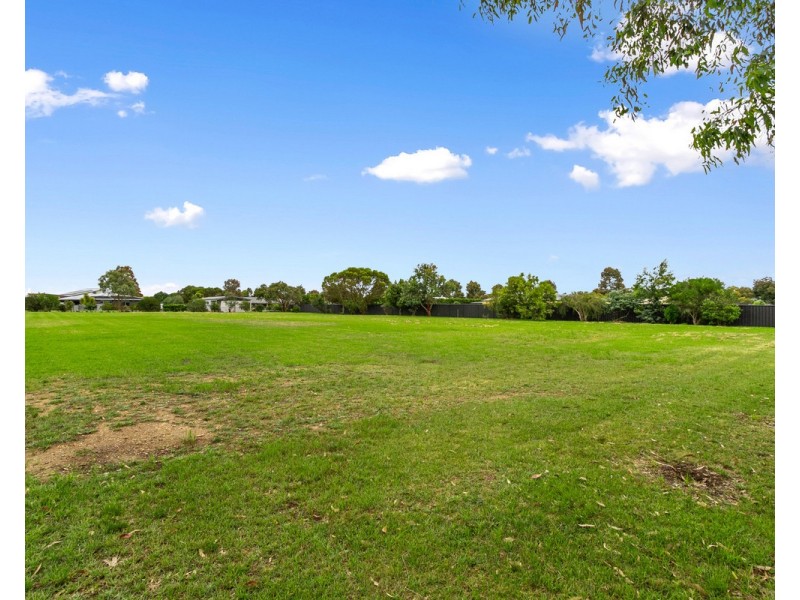 7 Jemma Court, Wurruk VIC 3850