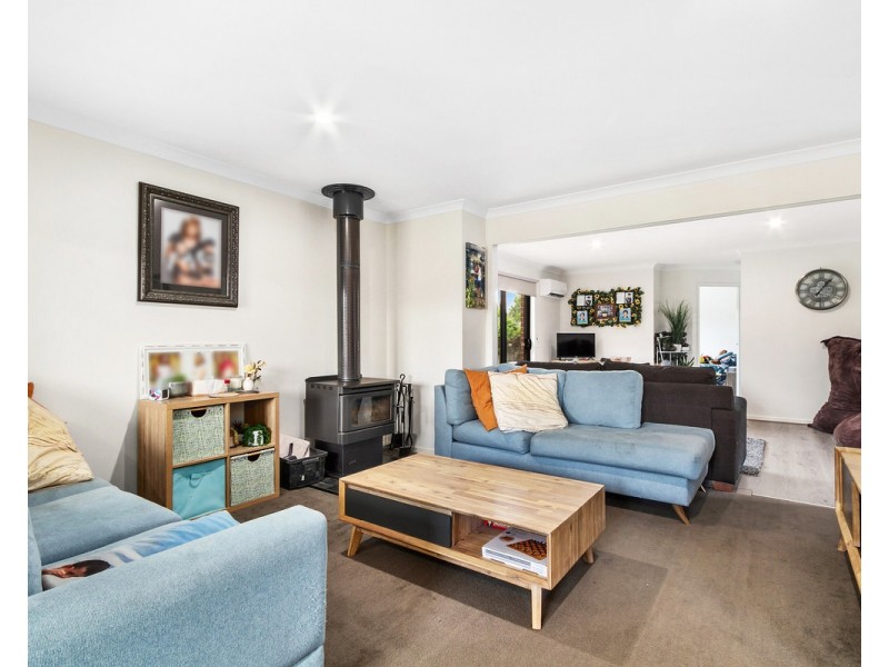 1 Peters Drive, Stratford VIC 3862
