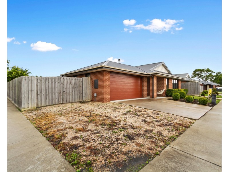 1 Peters Drive, Stratford VIC 3862