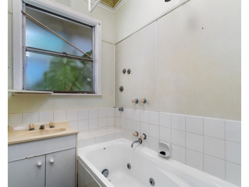 16 Hoddle Street, Sale VIC 3850