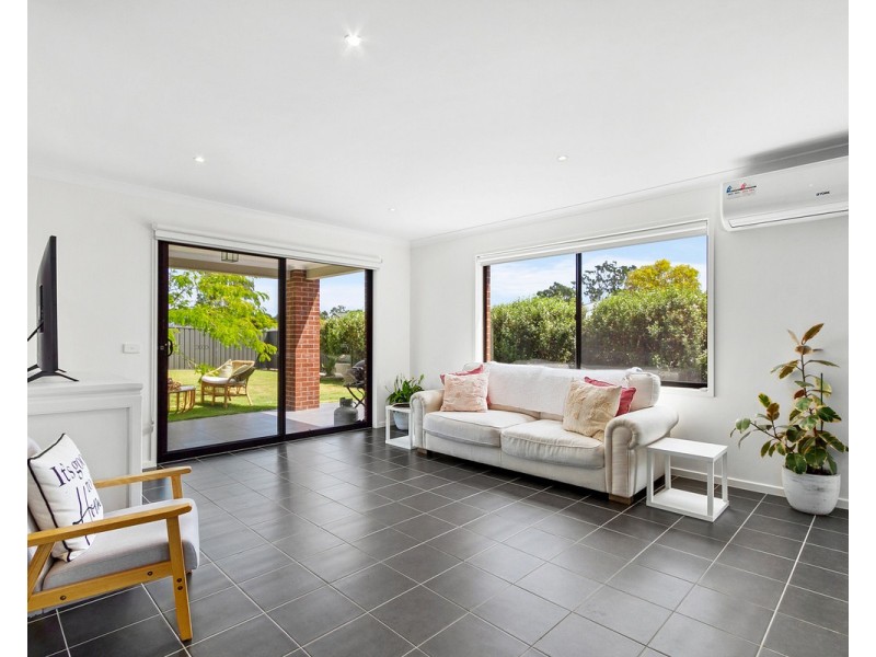 6 Peters Drive, Stratford VIC 3862