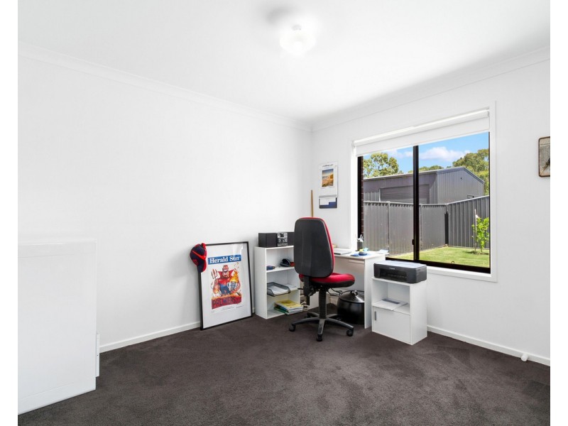 6 Peters Drive, Stratford VIC 3862