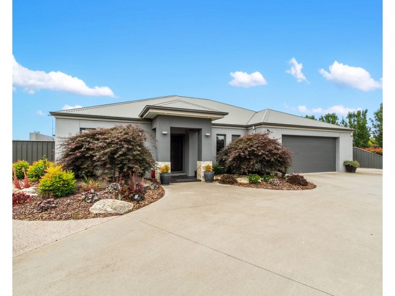 9 Millicent Court, Sale VIC 3850