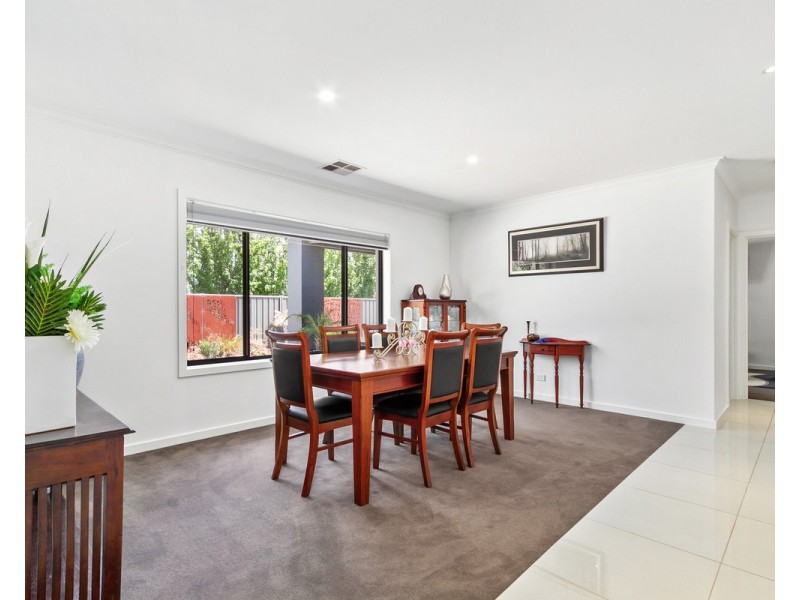 9 Millicent Court, Sale VIC 3850