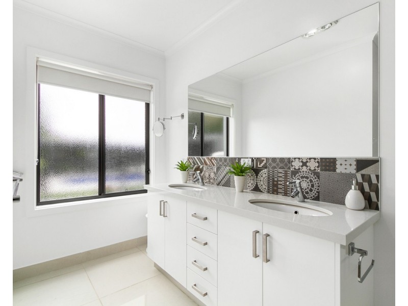 9 Millicent Court, Sale VIC 3850