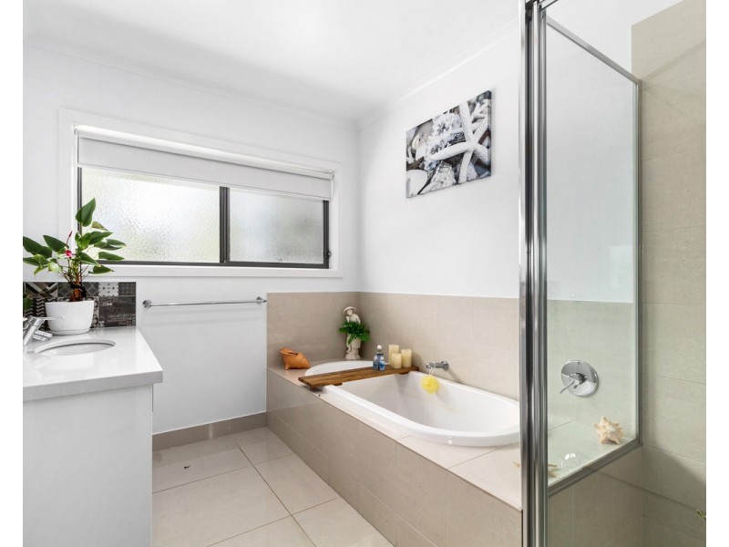 9 Millicent Court, Sale VIC 3850