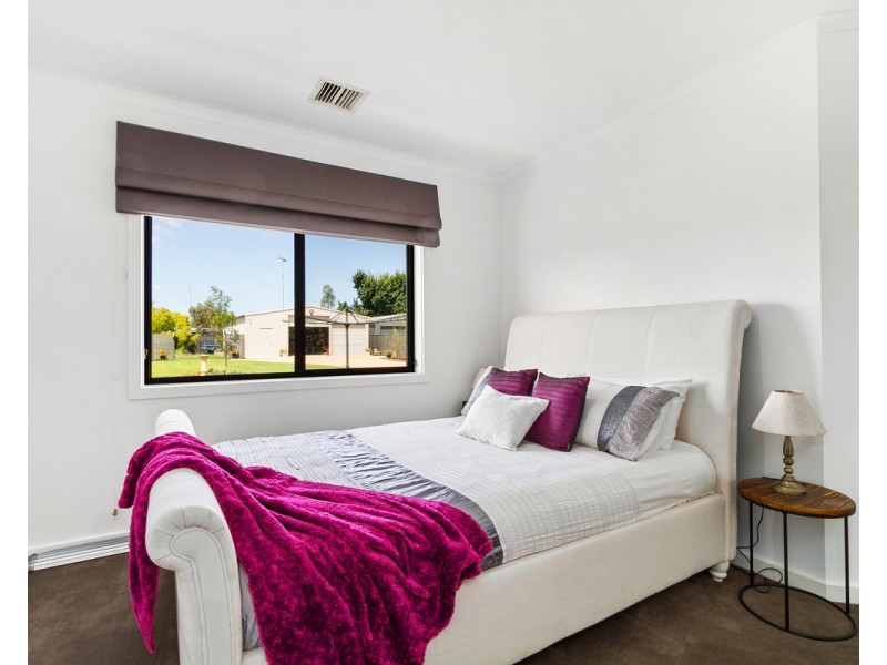 9 Millicent Court, Sale VIC 3850