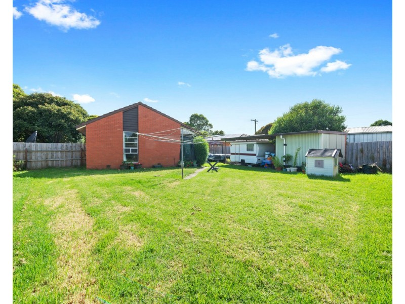 24 Jackson Avenue, Sale VIC 3850