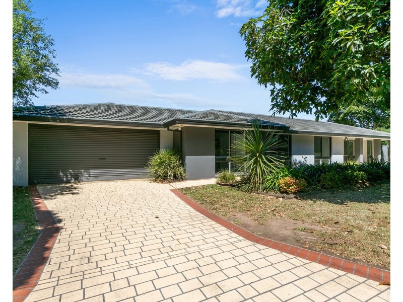6 Antares Avenue, Sale VIC 3850