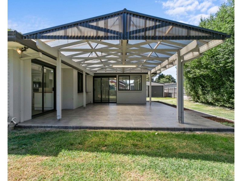 6 Antares Avenue, Sale VIC 3850