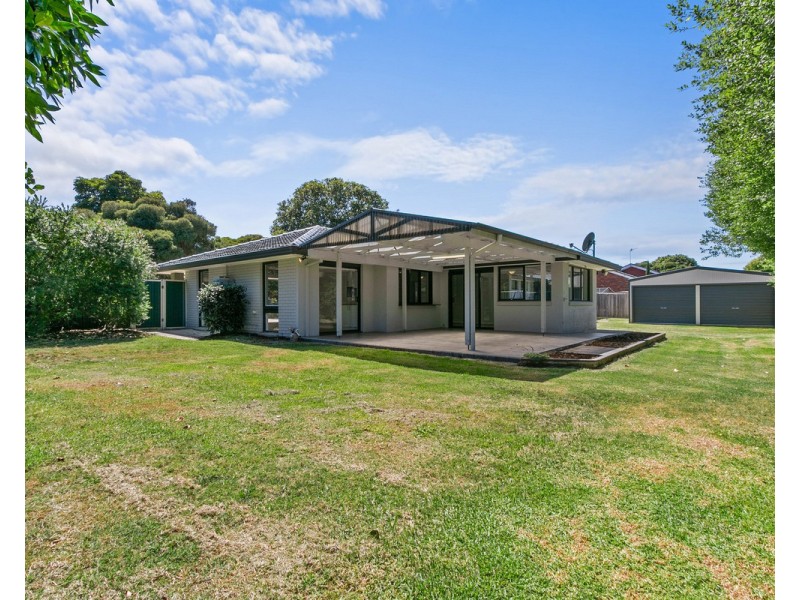 6 Antares Avenue, Sale VIC 3850