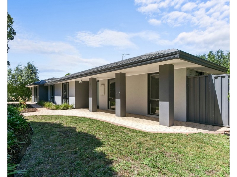 6 Antares Avenue, Sale VIC 3850