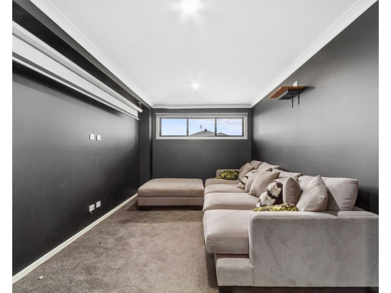 16 Warnock Way, Stratford VIC 3862