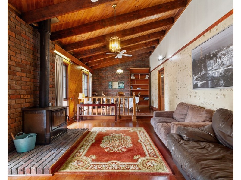 6351 South Gippsland Highway, Longford VIC 3851
