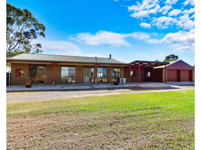 215 Mawley Road, Cobains VIC 3851