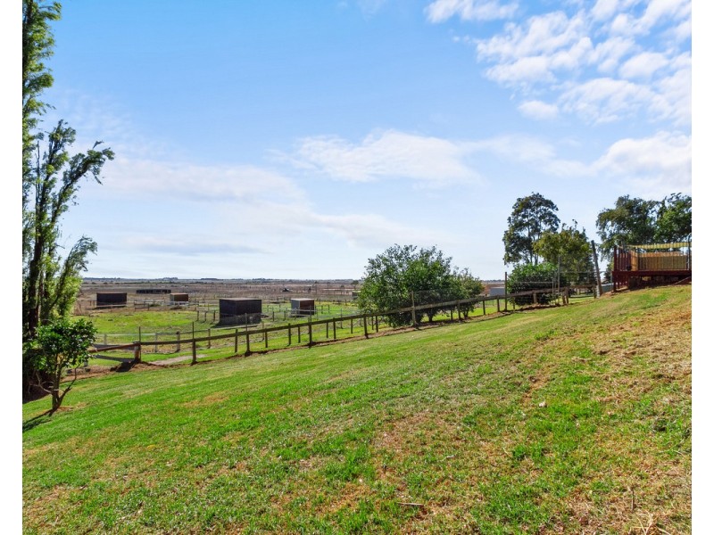 215 Mawley Road, Cobains VIC 3851