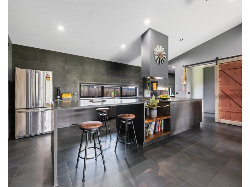 9 Burraginnin Close, Sale VIC 3850