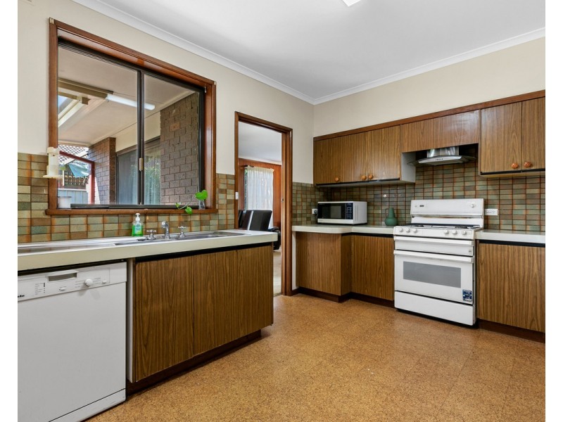 7 Araluen Drive, Sale VIC 3850