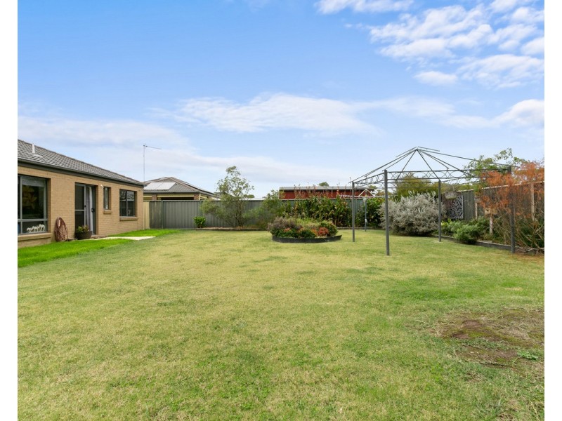 2 Neilson Court, Stratford VIC 3862