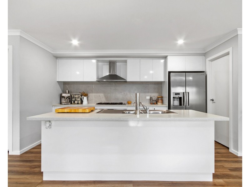 84 Blackburn Street, Stratford VIC 3862