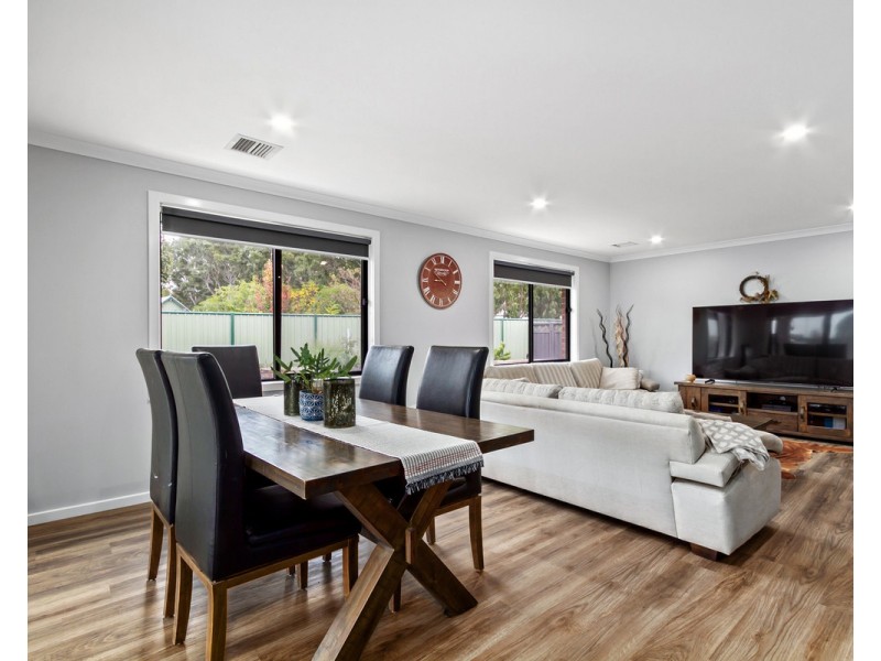 84 Blackburn Street, Stratford VIC 3862