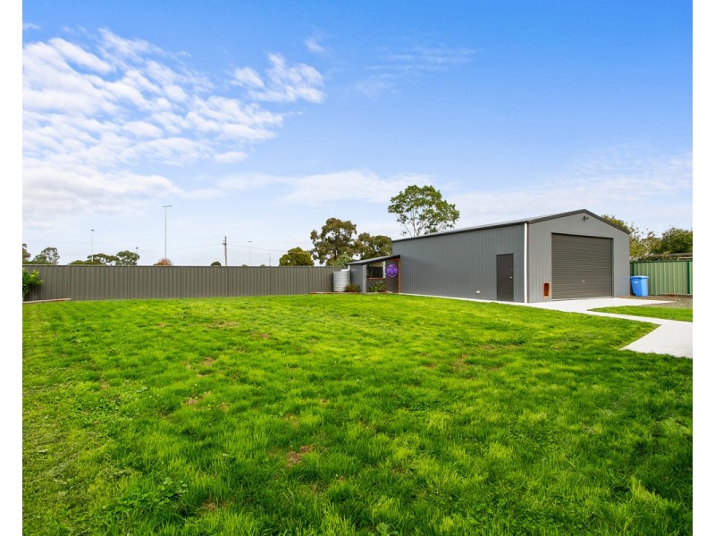 84 Blackburn Street, Stratford VIC 3862