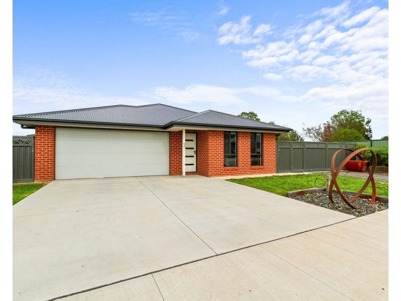 84 Blackburn Street, Stratford VIC 3862
