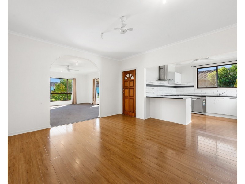 4 Cartledge Way, Sale VIC 3850