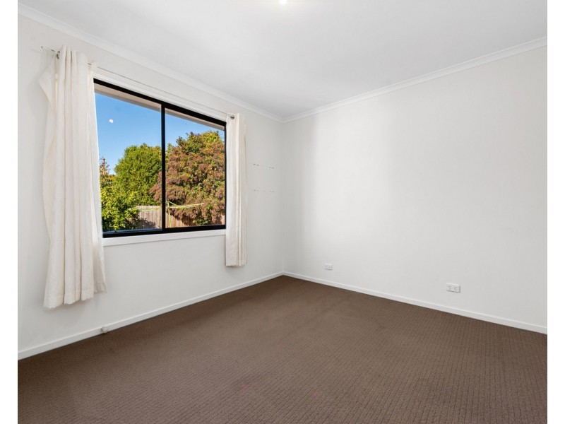 4 Cartledge Way, Sale VIC 3850