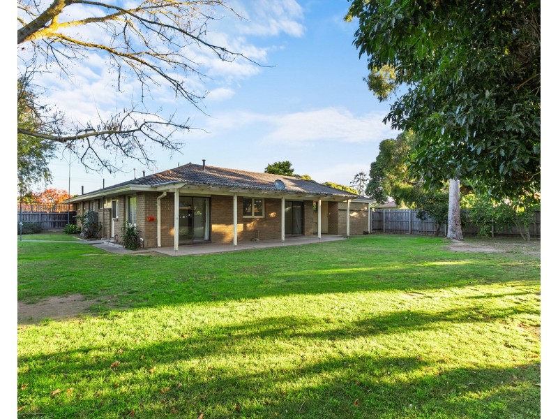 33 Hutchison Street, Sale VIC 3850