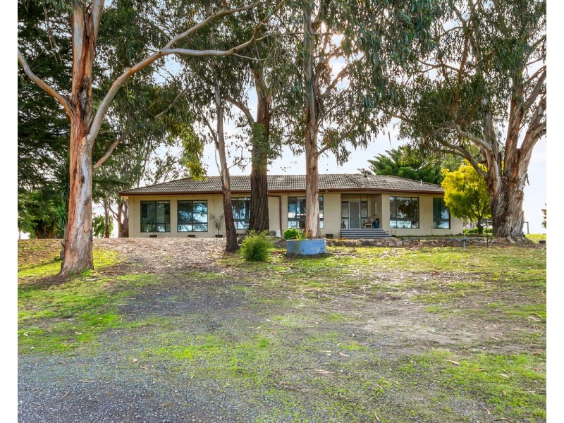 37 Sandhill Road, Stratford VIC 3862
