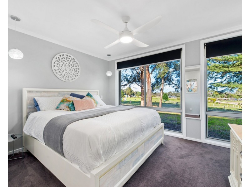 37 Sandhill Road, Stratford VIC 3862