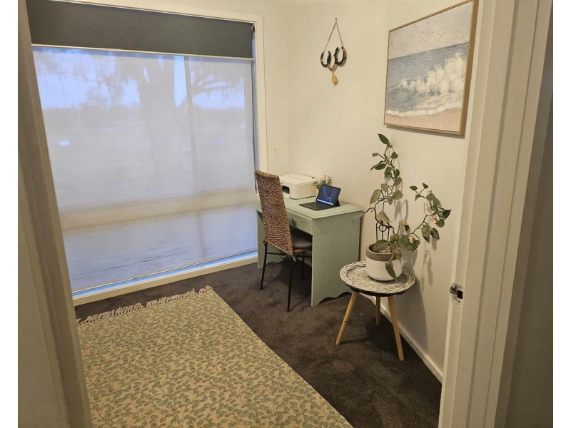 37 Sandhill Road, Stratford VIC 3862