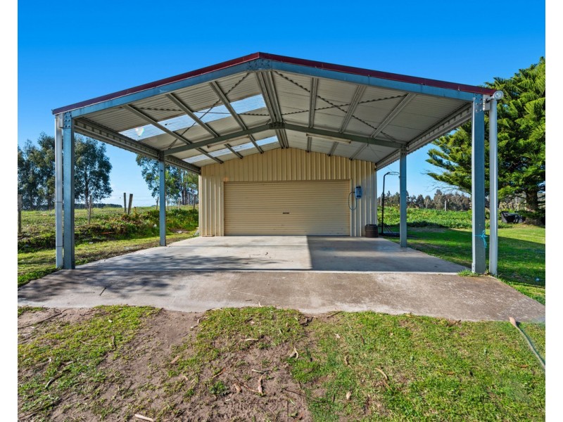 37 Sandhill Road, Stratford VIC 3862