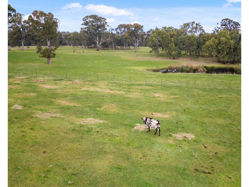 68 Gooch Road, Stratford VIC 3862