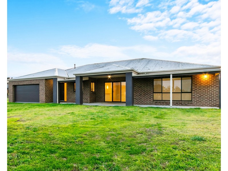 19 Cashmere Close, Wurruk VIC 3850