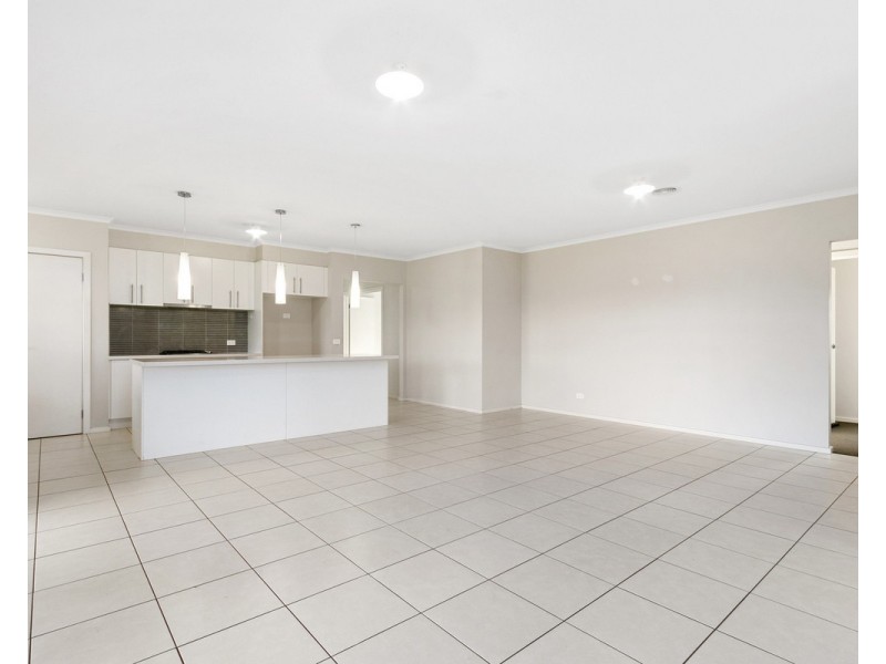 19 Cashmere Close, Wurruk VIC 3850