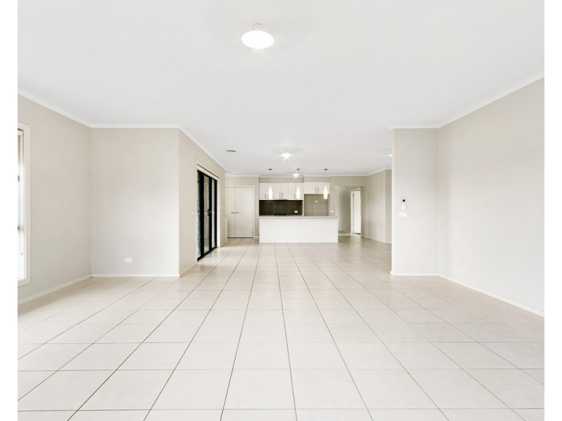 19 Cashmere Close, Wurruk VIC 3850