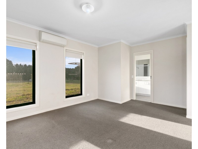 19 Cashmere Close, Wurruk VIC 3850