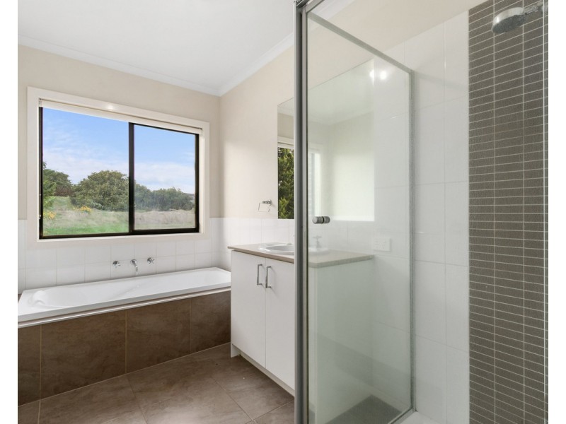 19 Cashmere Close, Wurruk VIC 3850