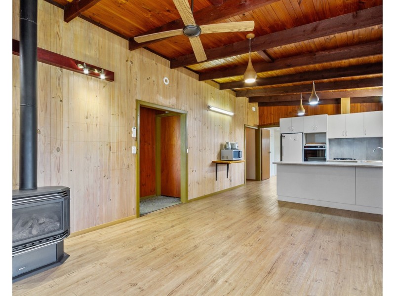 63 Fisks Lane, Pearsondale VIC 3851