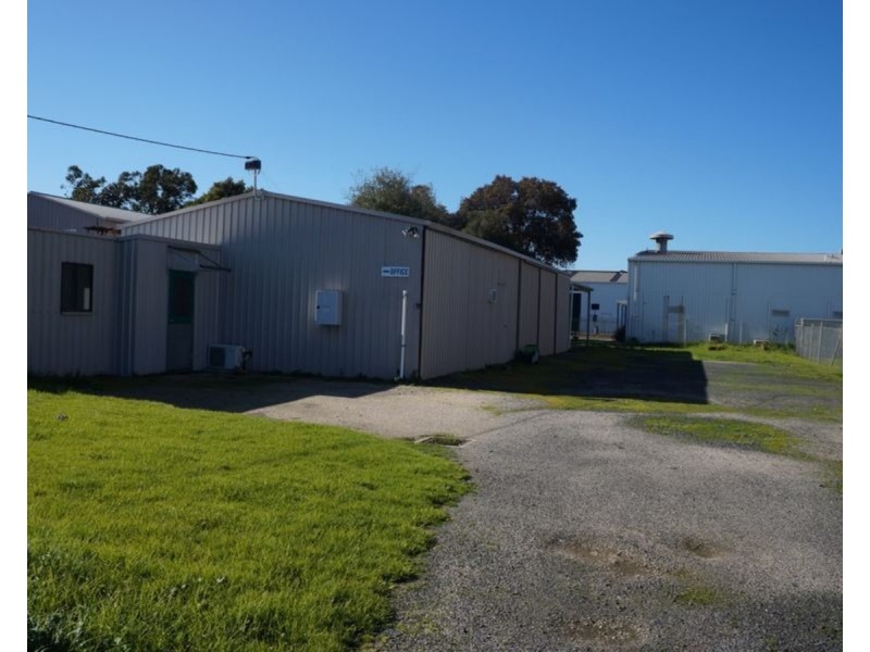 2 Invictus Court, Sale VIC 3850