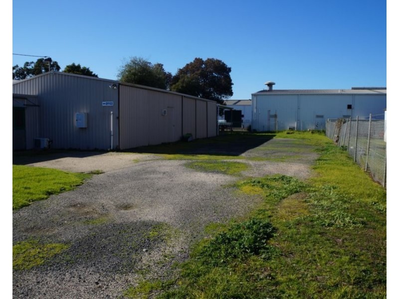 2 Invictus Court, Sale VIC 3850