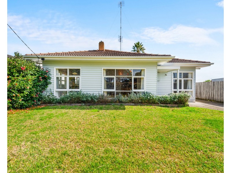 221 Guthridge Parade, Sale VIC 3850