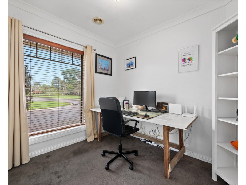 1 Sarah Court, Wurruk VIC 3850