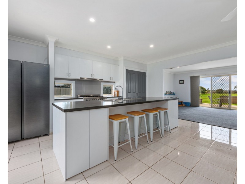1 Sarah Court, Wurruk VIC 3850
